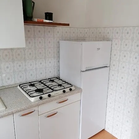 Rosa Apartment