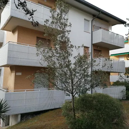 Rosa Apartment *